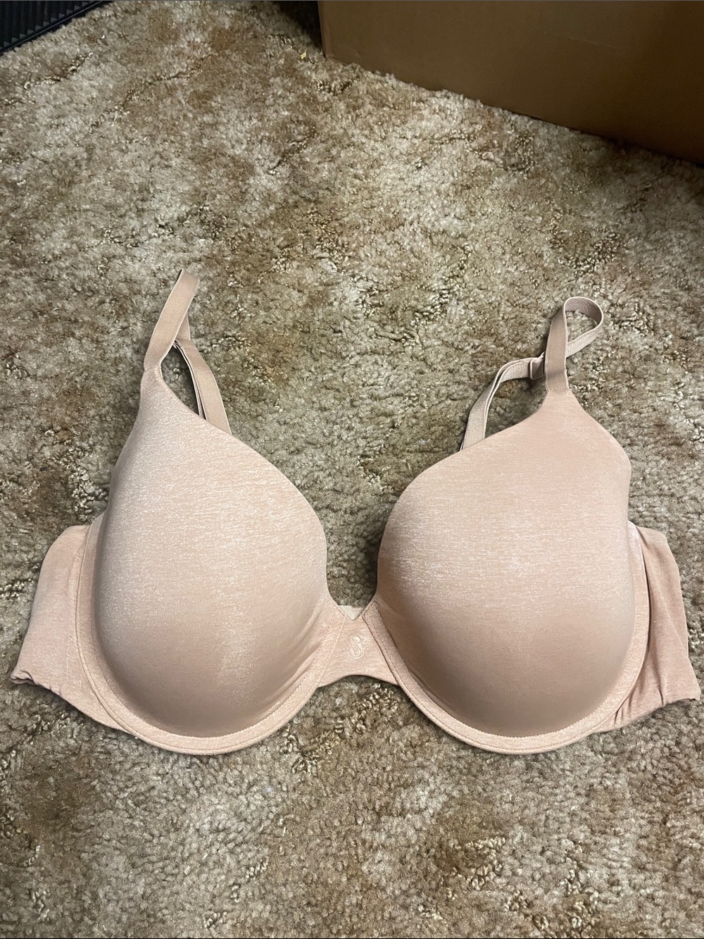 Victoria’s Secret Up lift semi bra size 38C